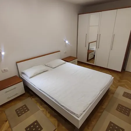 Apartments Saric Makarska Esterno foto