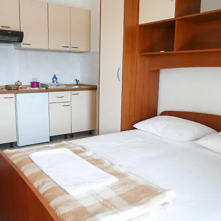 Apartments Saric Makarska Esterno foto
