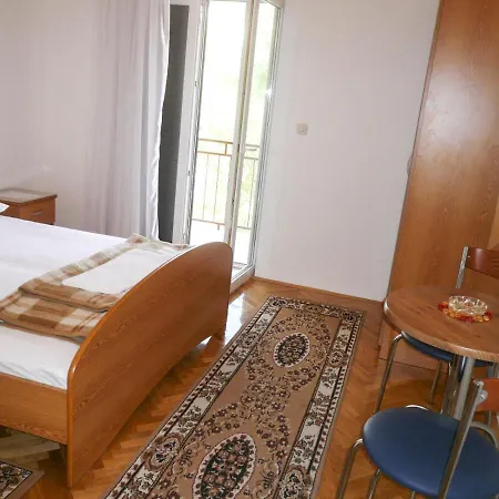 Apartments Saric Makarska Esterno foto