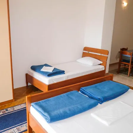 Apartments Saric Makarska Esterno foto